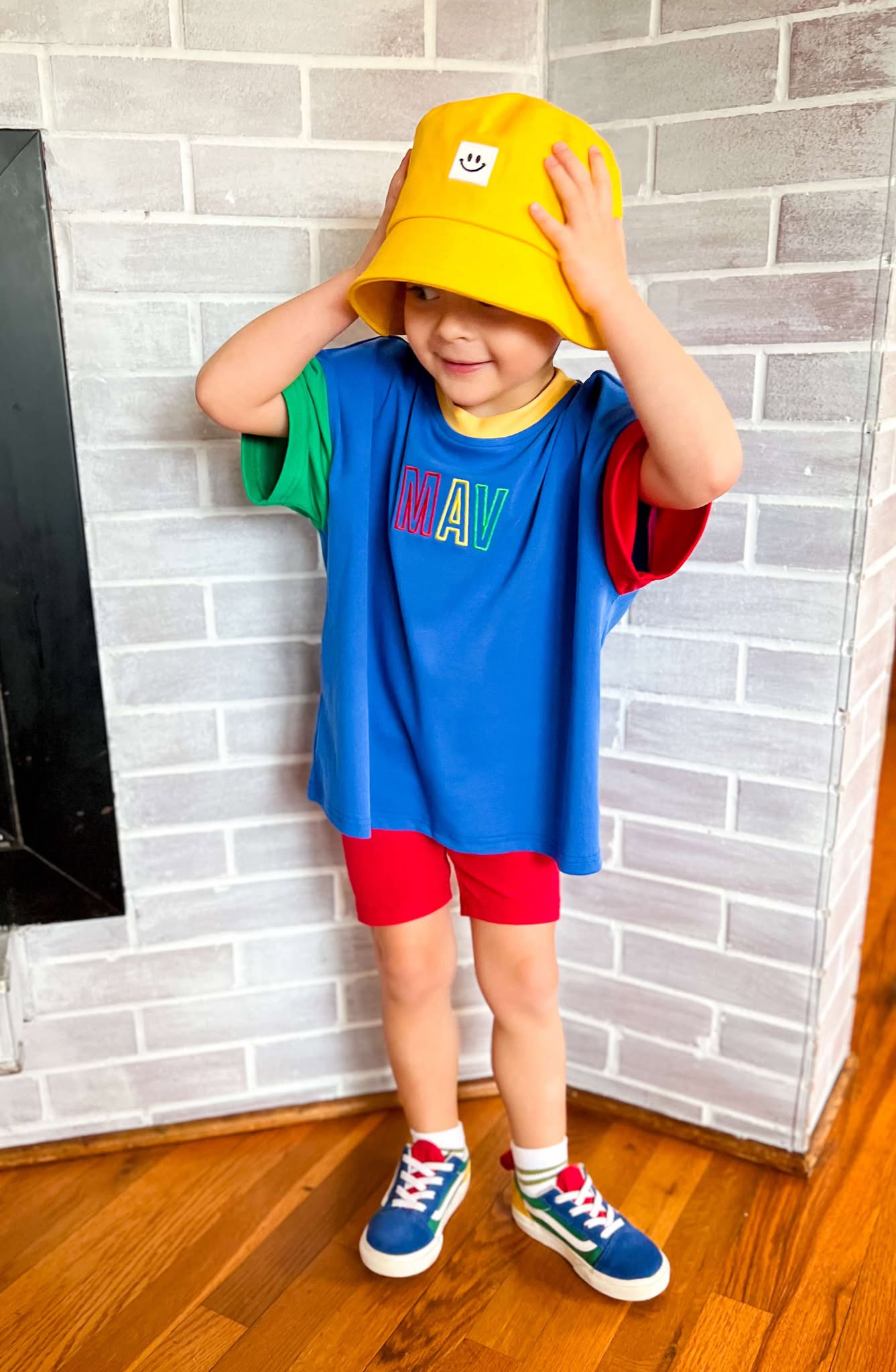 Custom Embroidered 90s Colorblock Tee and Biker Shorts Set