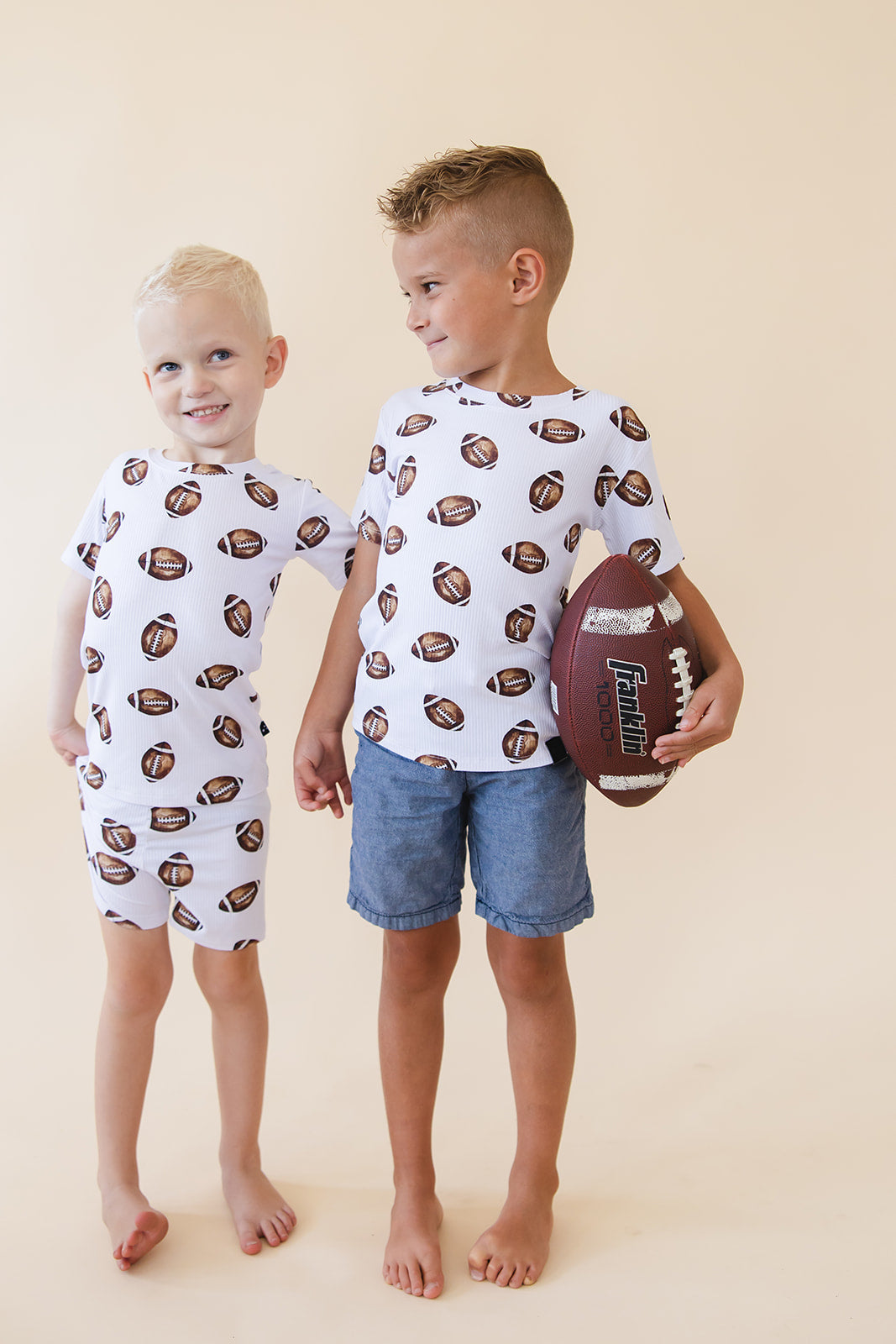 Football (ribbed) - Everyday Tee