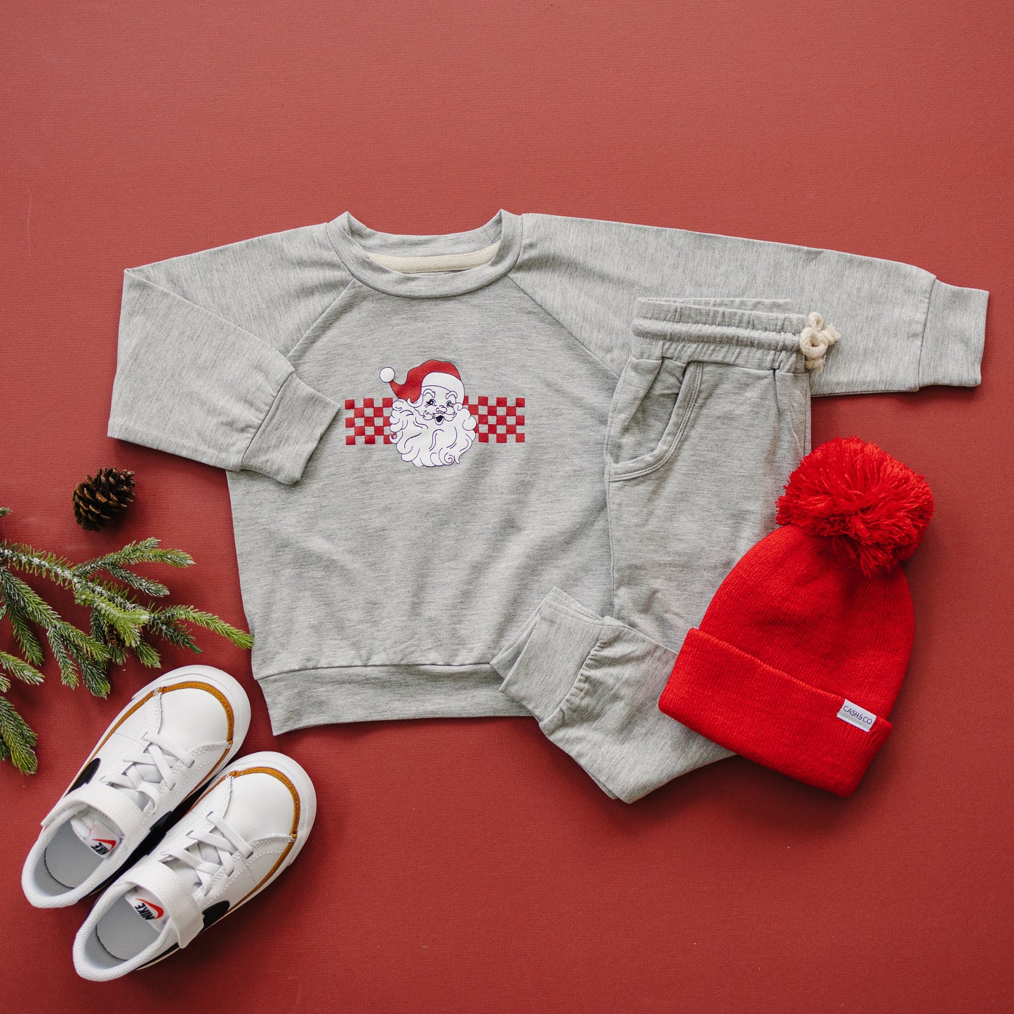Kariertes Weihnachts-Set aus Rundhalsausschnitt und Jogginghose aus Bambus mit Weihnachtsmann-Motiv