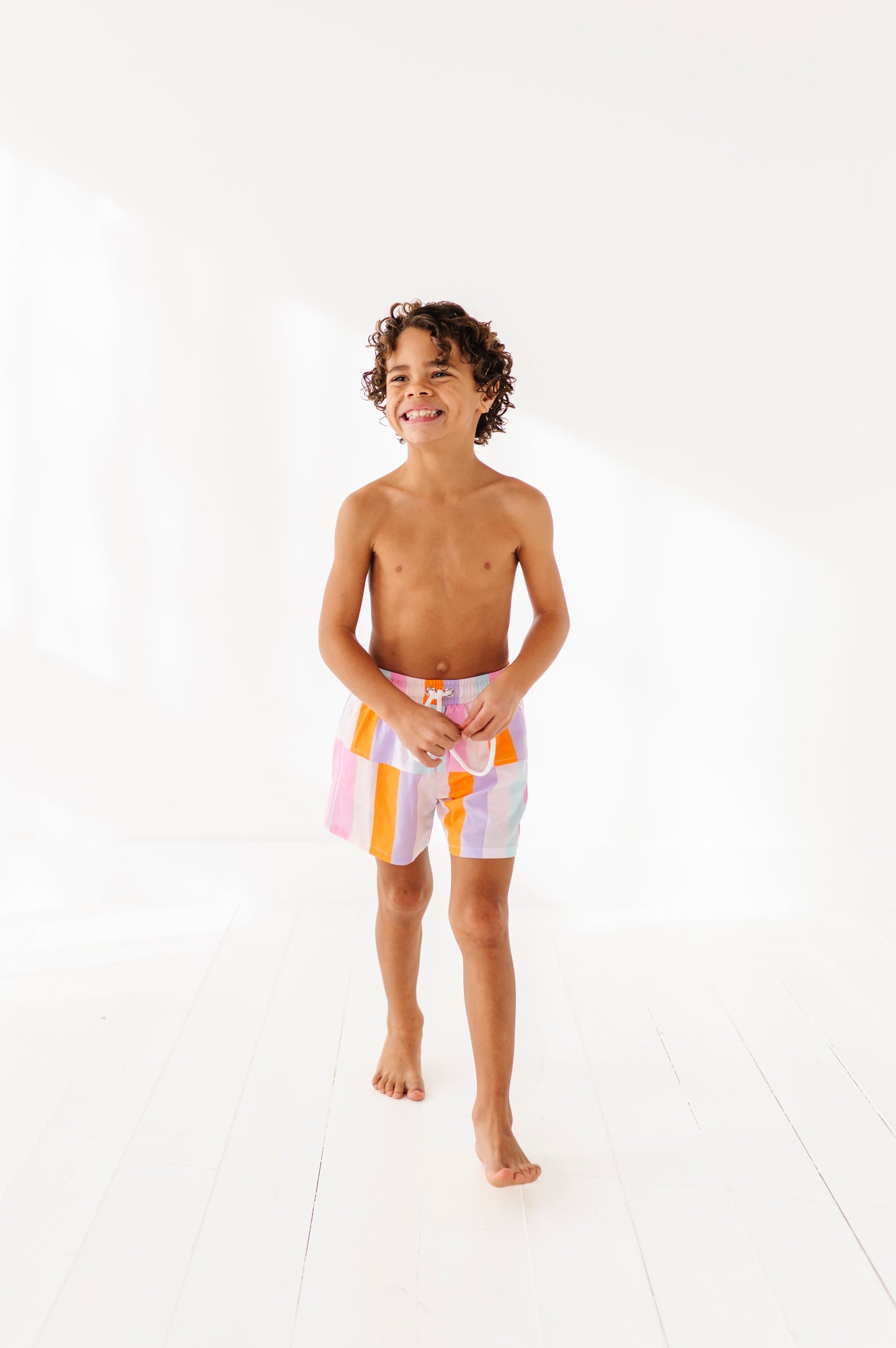 Summer Stripes: BOARDSHORTS