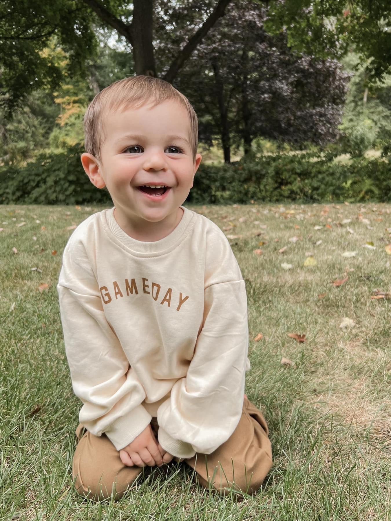 Cremefarbenes „Gameday“-Sweatshirt mit Rundhalsausschnitt
