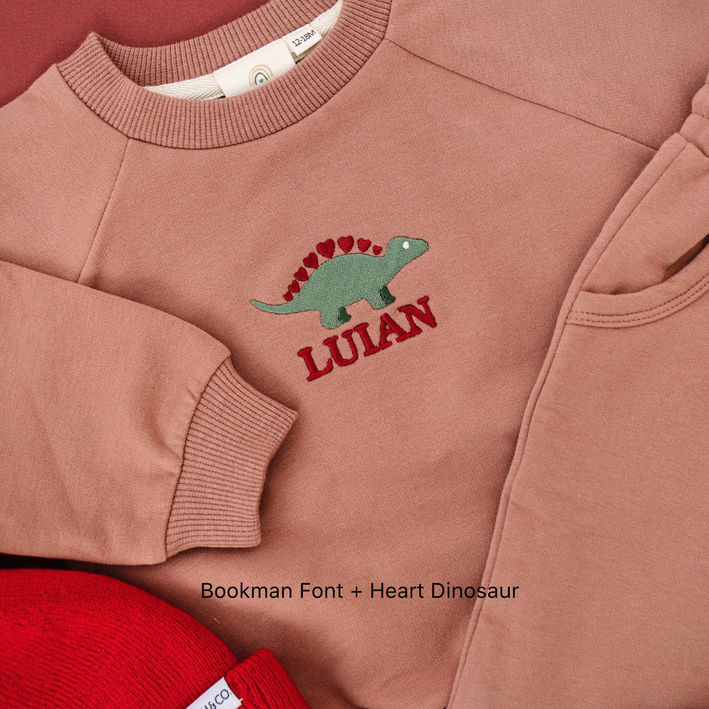 Jogginganzug aus Bio-Baumwolle mit individueller Stickerei zum Valentinstag - Rot