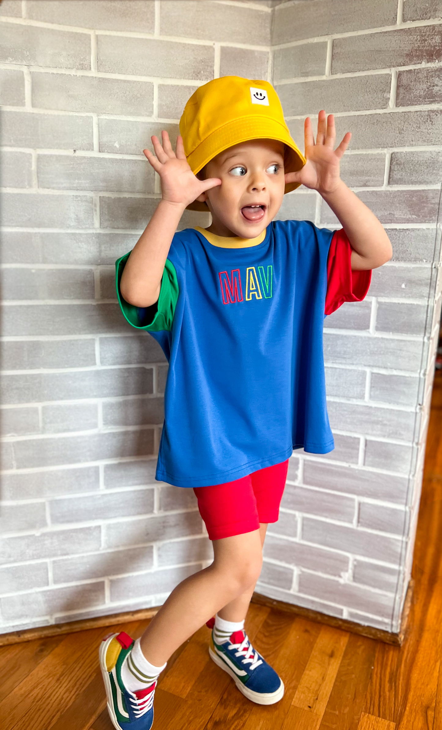Custom Embroidered 90s Colorblock Tee and Biker Shorts Set