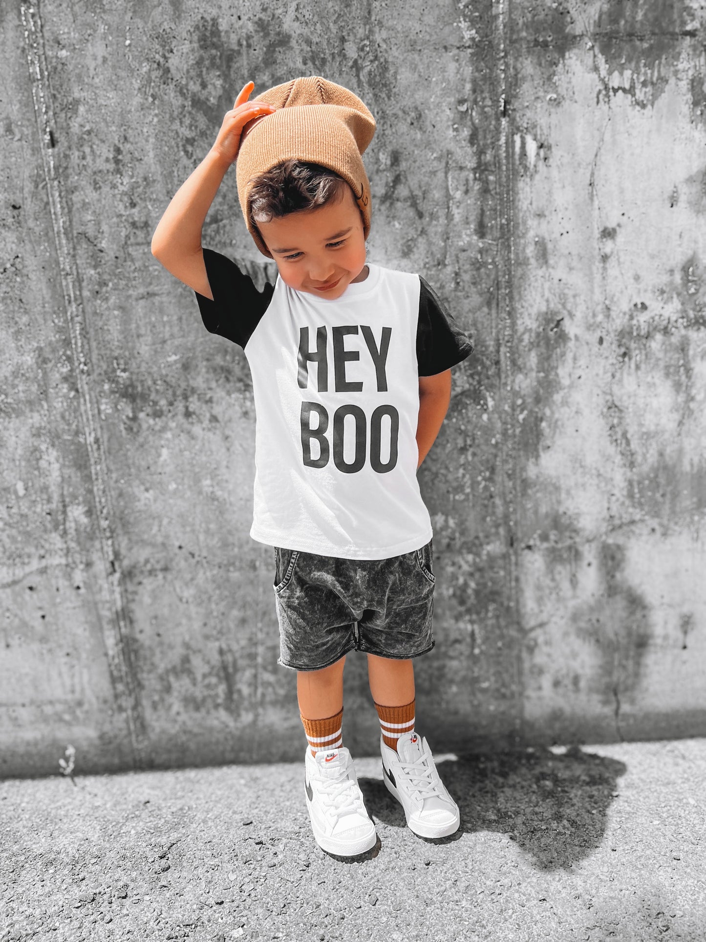 Hey Boo | T-Shirt