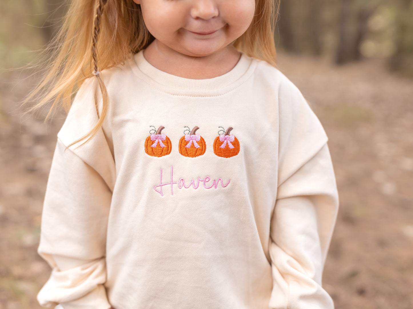 Benutzerdefiniertes Herbst-Sweatshirt mit Rundhalsausschnitt und Stickerei - Kürbisse
