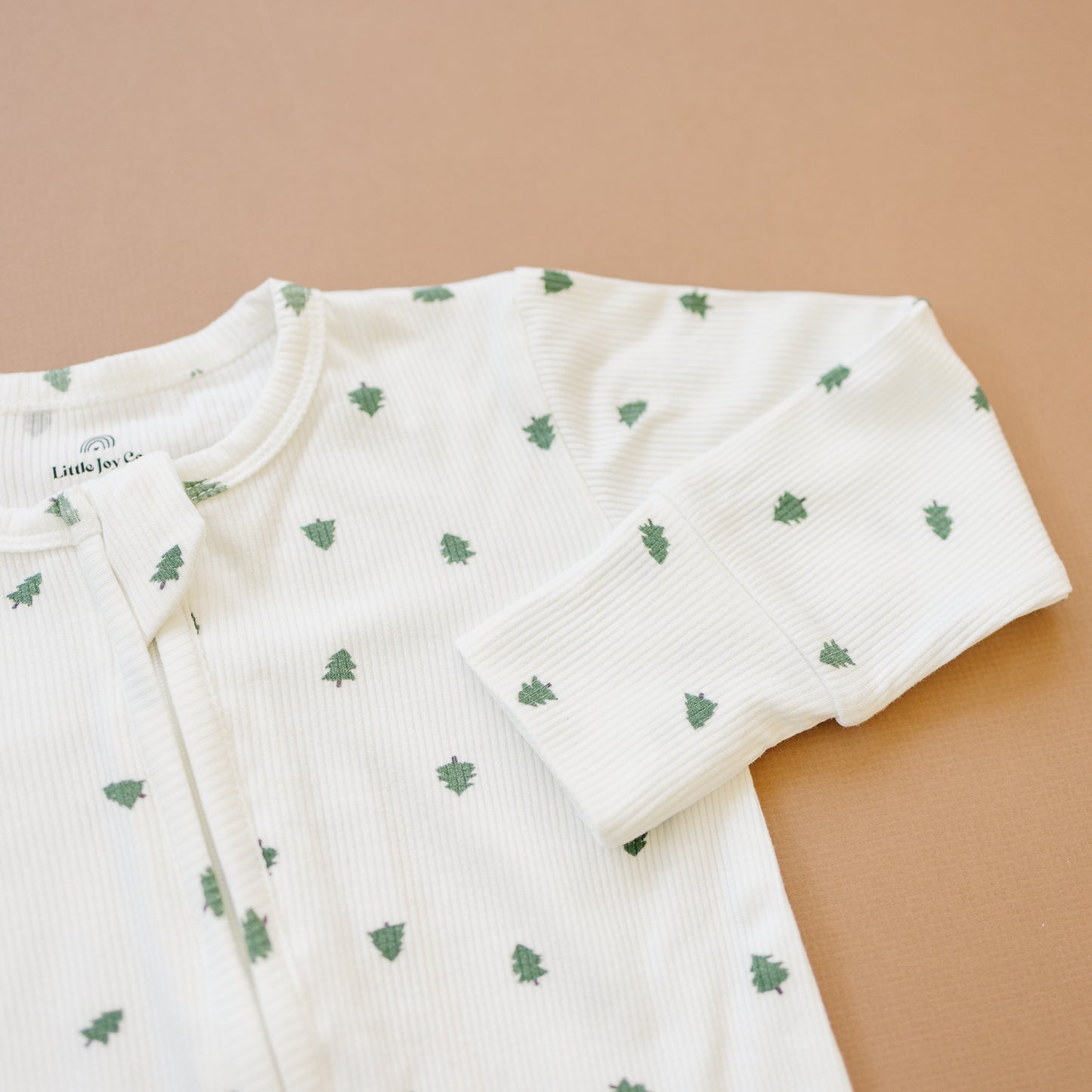 Tiny Trees – Gerippter Strampler aus Bambus mit Reißverschluss