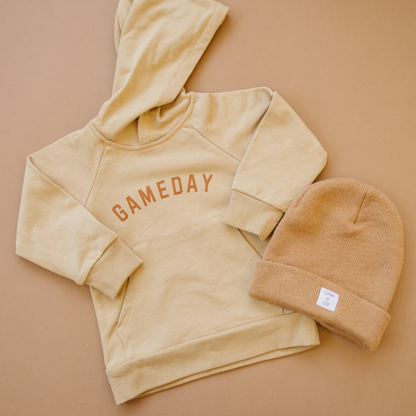 Kamelfarbenes „Gameday“-Kapuzensweatshirt