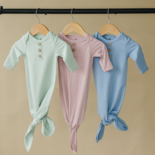 Set aus Kleid und Mütze aus Bambus für Neugeborene