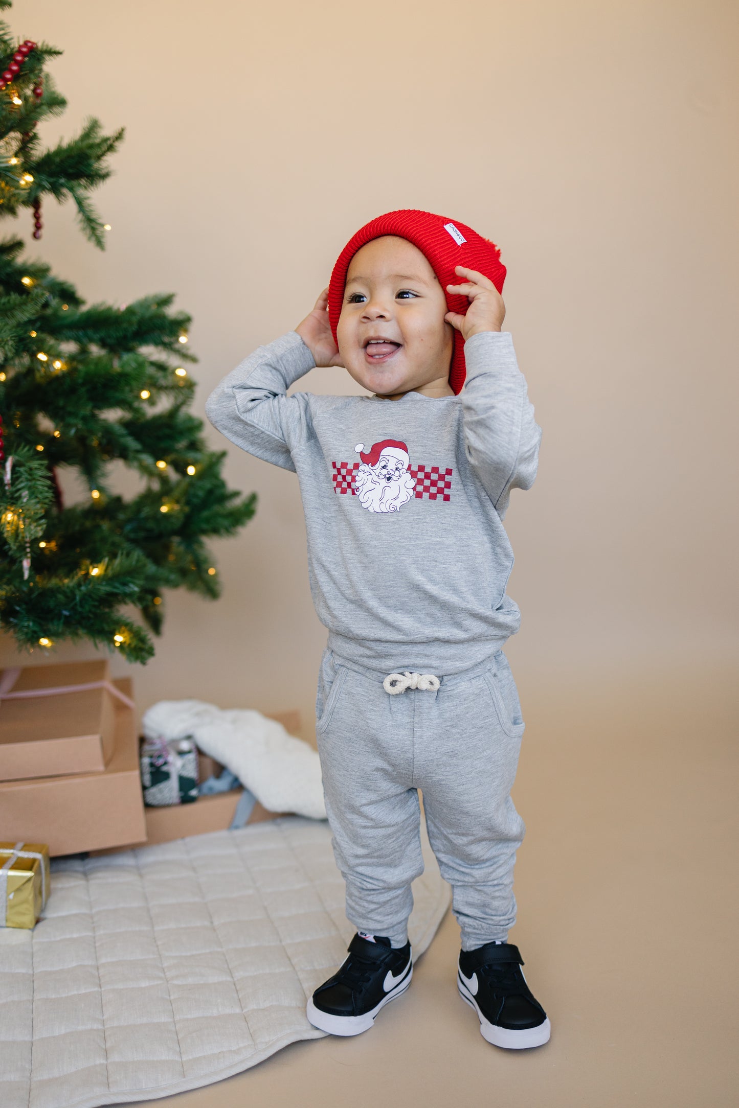 Kariertes Weihnachts-Set aus Rundhalsausschnitt und Jogginghose aus Bambus mit Weihnachtsmann-Motiv