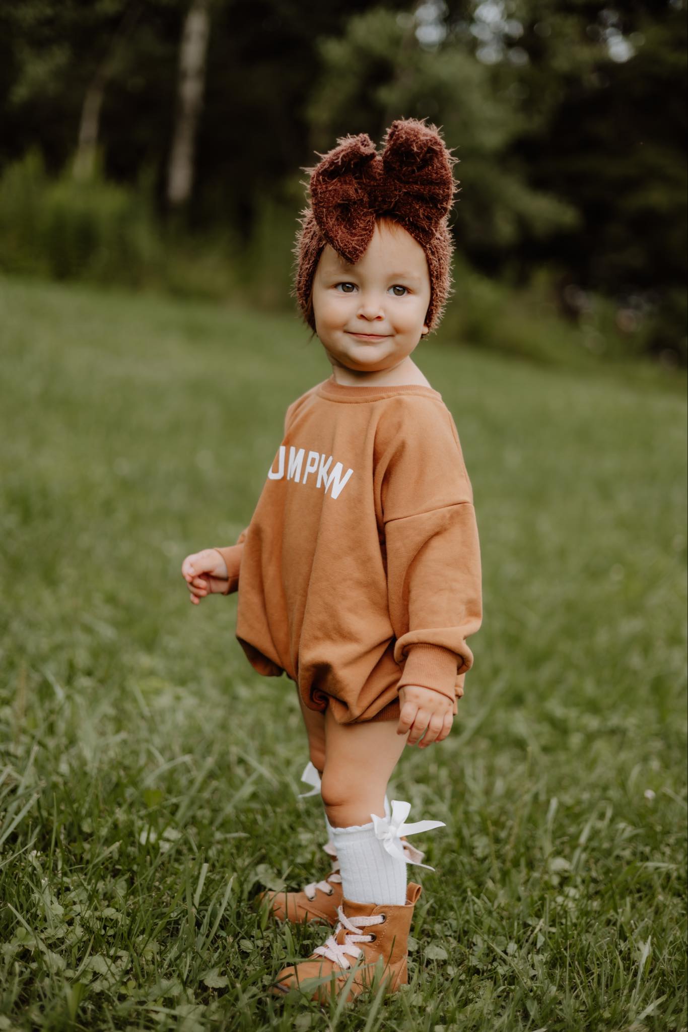 Sweatshirt-Strampler mit Kürbismuster