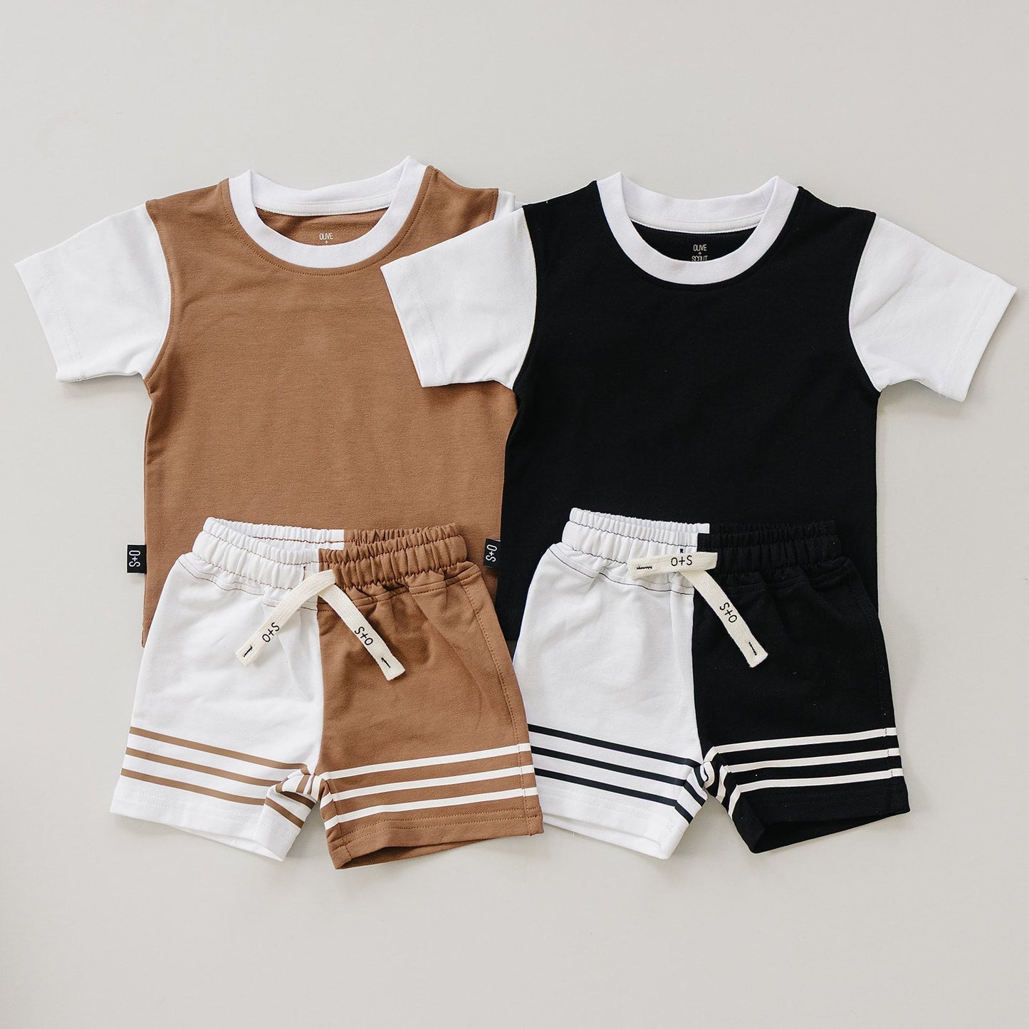 Ari Set