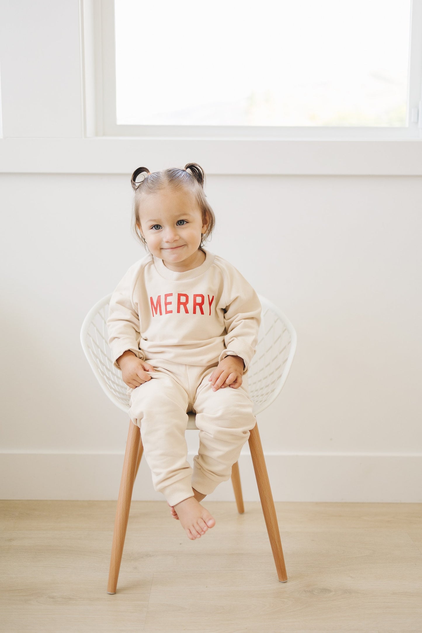 MERRY Graphic Organic Cotton 2pc Jogger Set - Baby Sweatsuit - Crewneck Sweatshirt & Pants - Christmas Baby Outfit Winter - Girl Boy Outfit