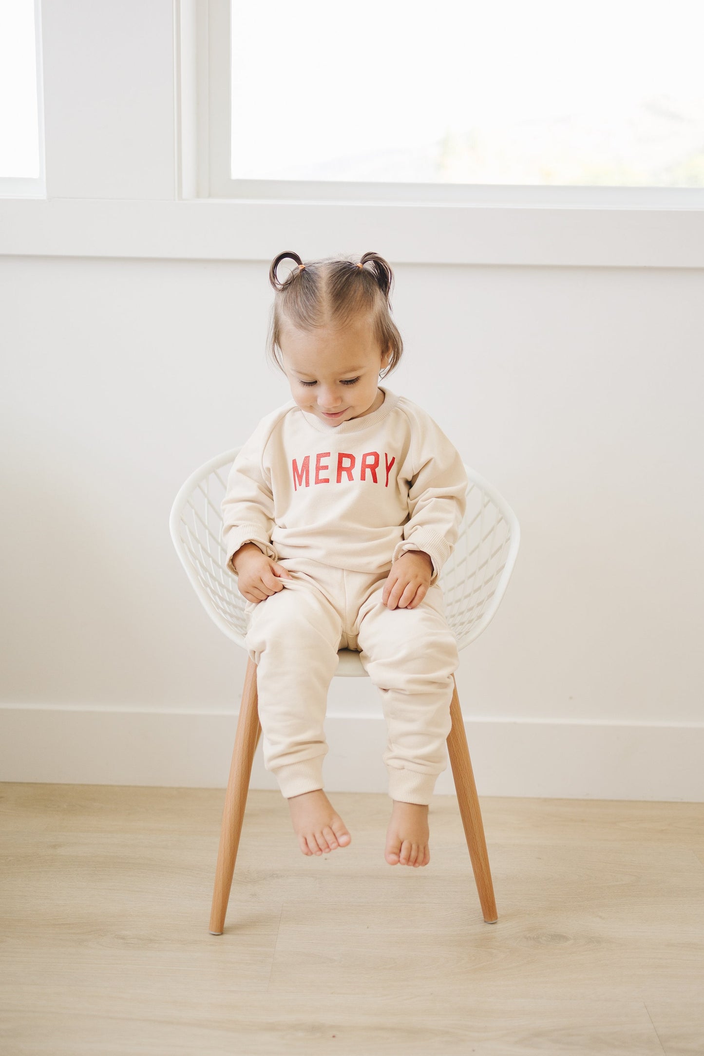 MERRY Graphic Organic Cotton 2pc Jogger Set - Baby Sweatsuit - Crewneck Sweatshirt & Pants - Christmas Baby Outfit Winter - Girl Boy Outfit