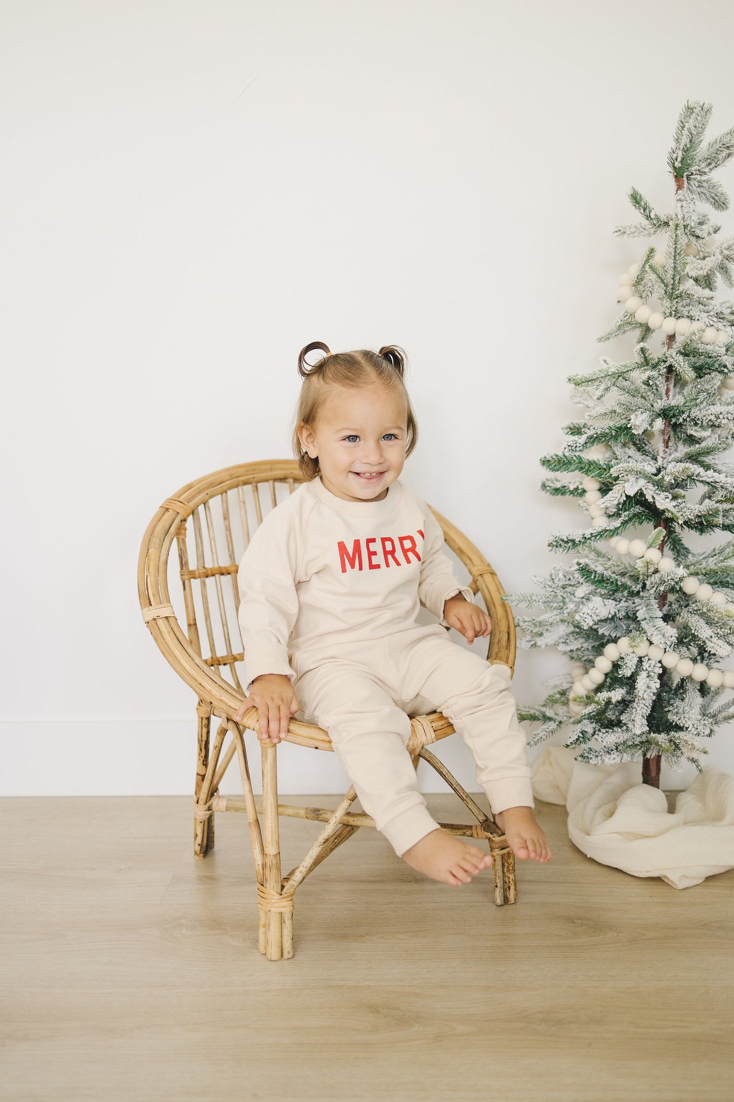 MERRY Graphic Organic Cotton 2pc Jogger Set - Baby Sweatsuit - Crewneck Sweatshirt & Pants - Christmas Baby Outfit Winter - Girl Boy Outfit