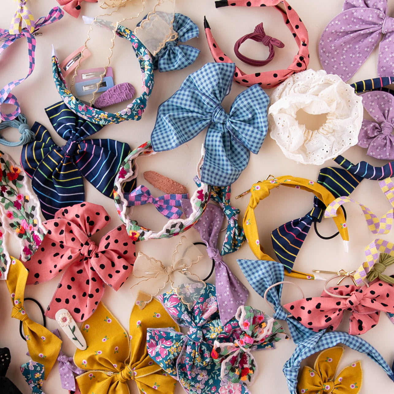 Violet | Hand-tied Bow