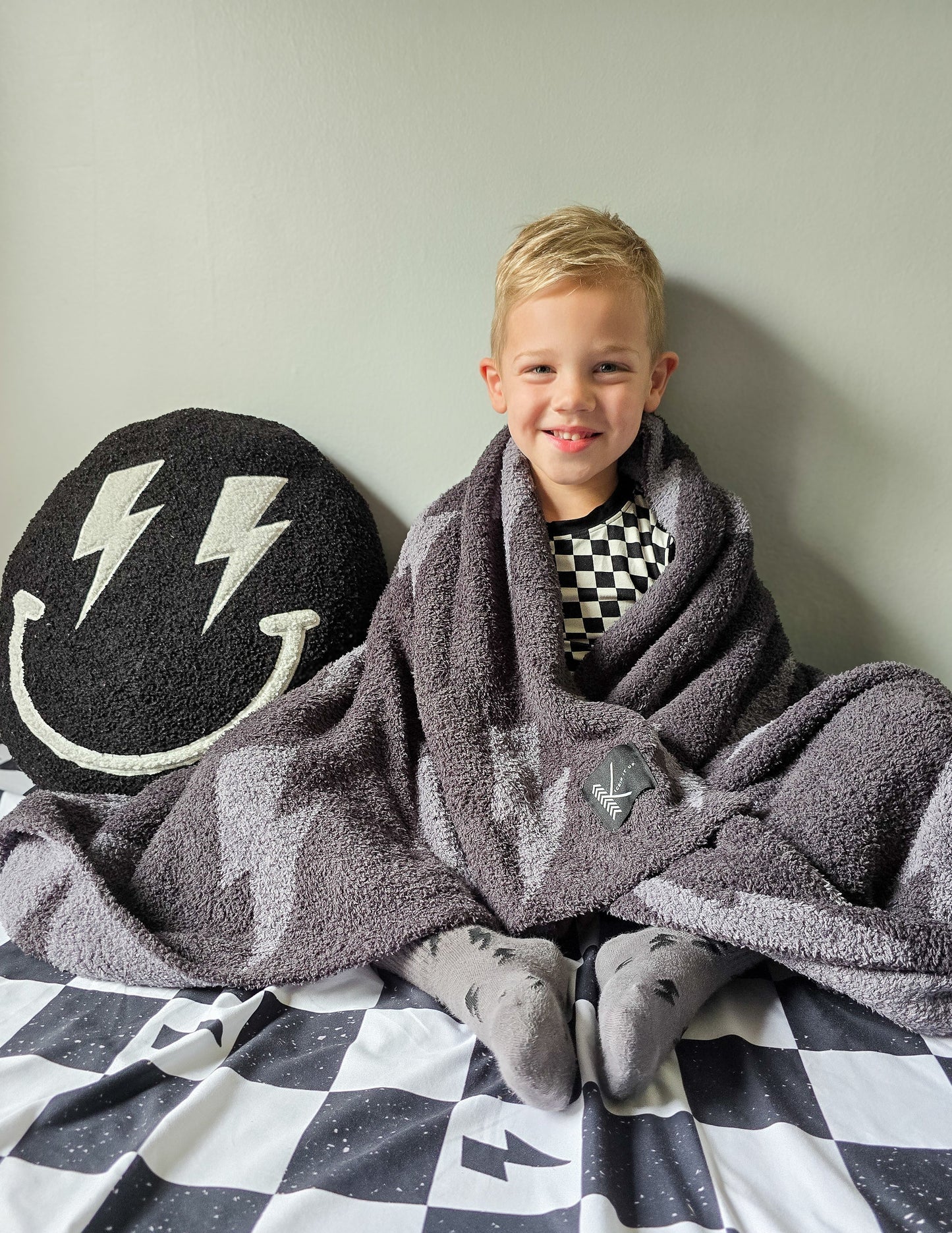 Black + Charcoal Bolt Cozy Blanket