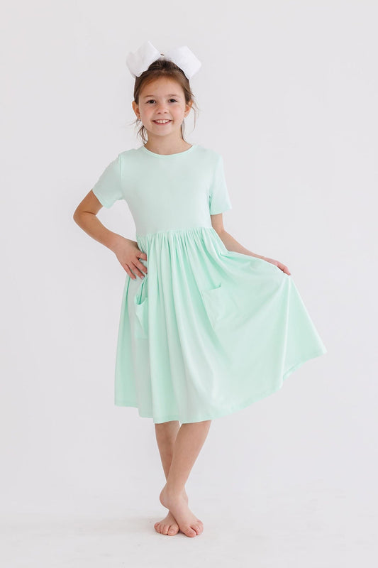 Pastel Green S/S Pocket Twirl Dress