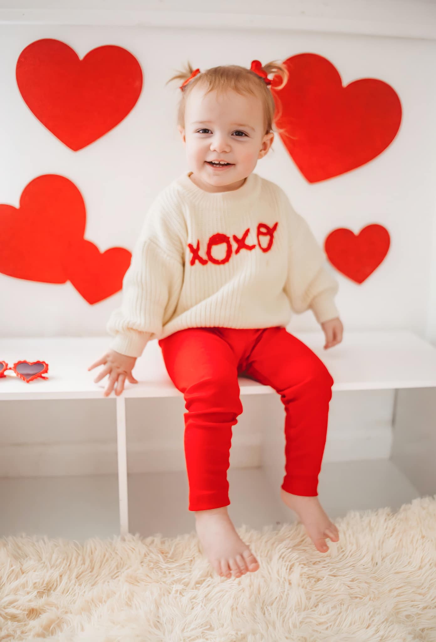 XOXO Handbestickter Pullover