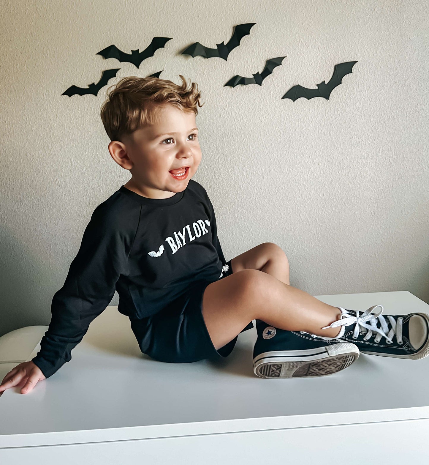Benutzerdefinierter Halloween-Rundhalsausschnitt aus Bambusfrottee mit Stickerei