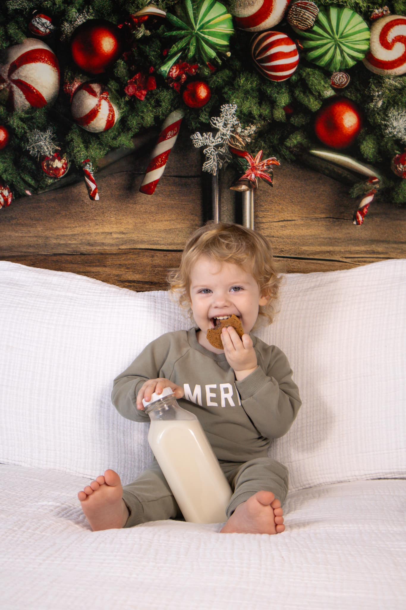 Merry Graphic Organic Cotton 2pc Jogger Set