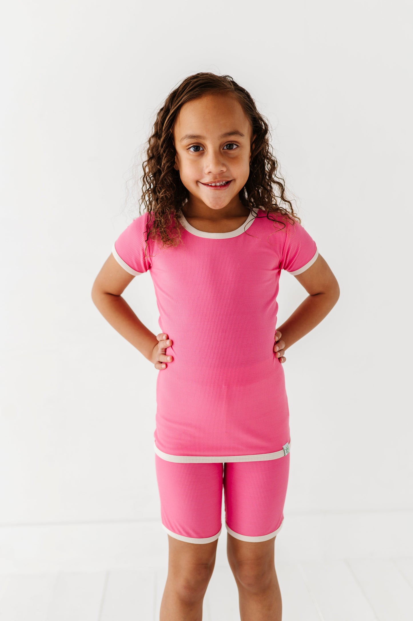 ROSEY | Tee + Biker Shorts RIB SET