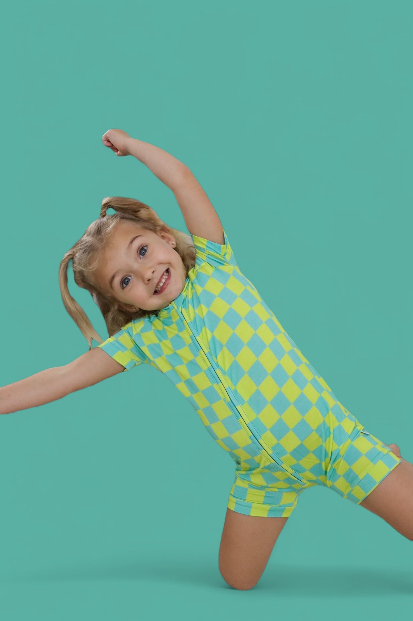 BE BOLD CHECKERS DREAM SHORTIE