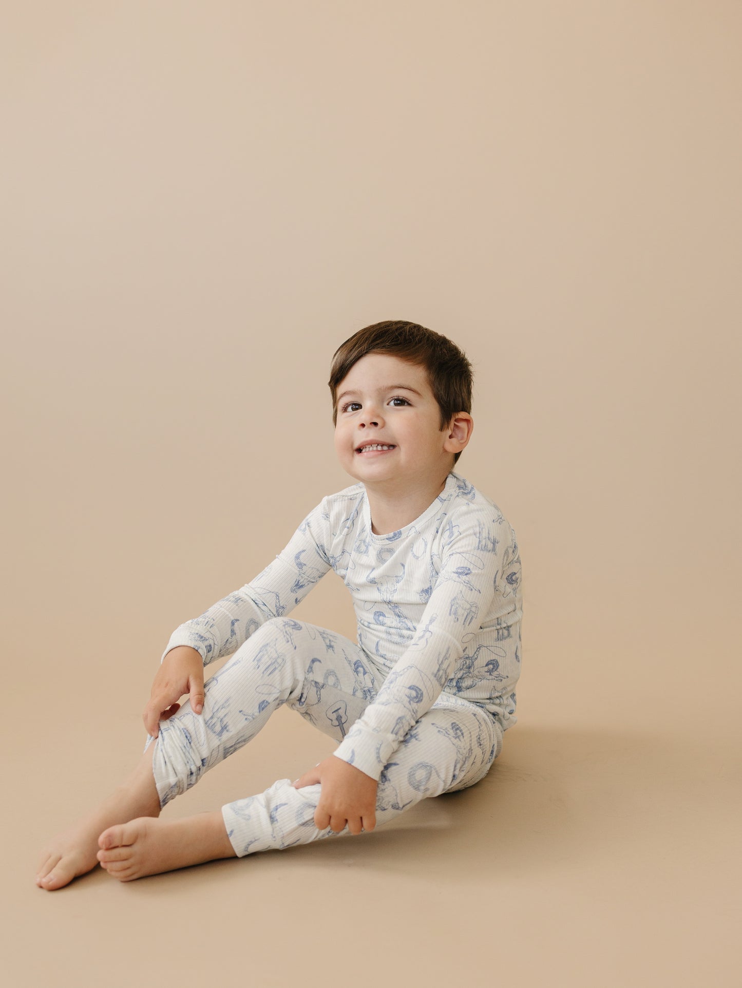 Blushing Bows – 2-teiliges Pyjama-Set aus geripptem Bambus