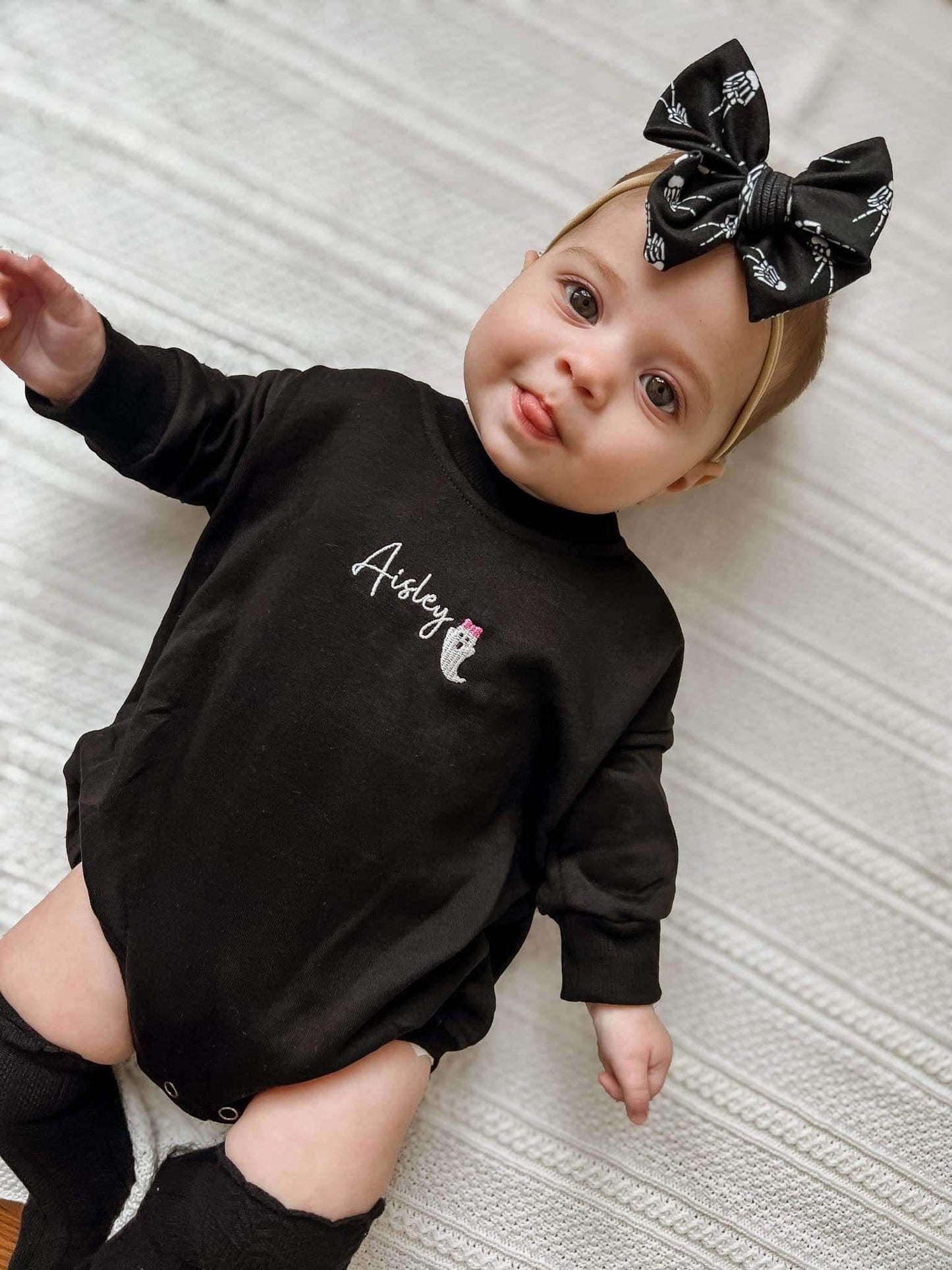 Benutzerdefinierter bestickter Halloween-Sweatshirt-Strampler