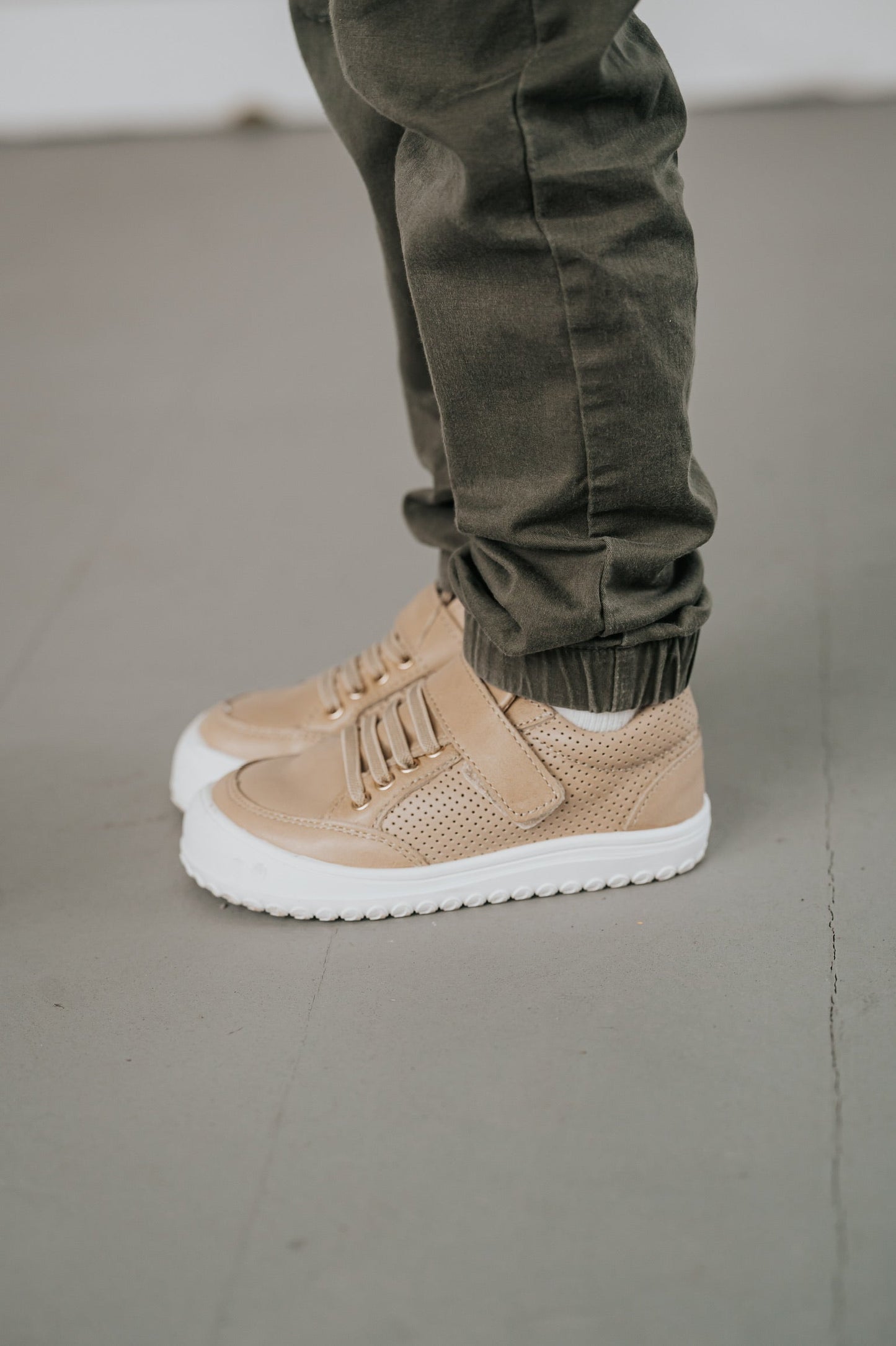 Play Perfect Beige Low Top {Premium Leather}