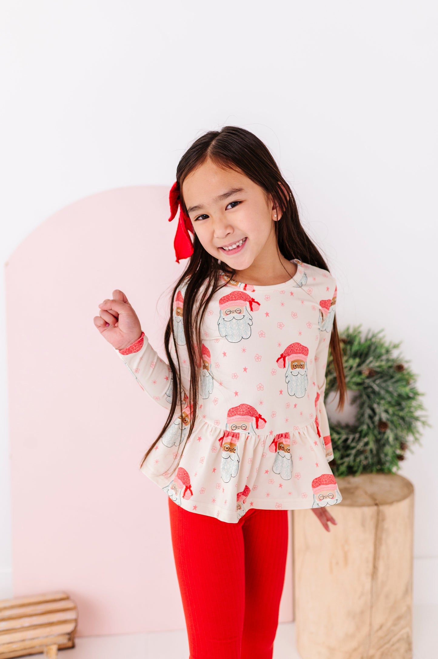 Pink Santas | PEPLUM