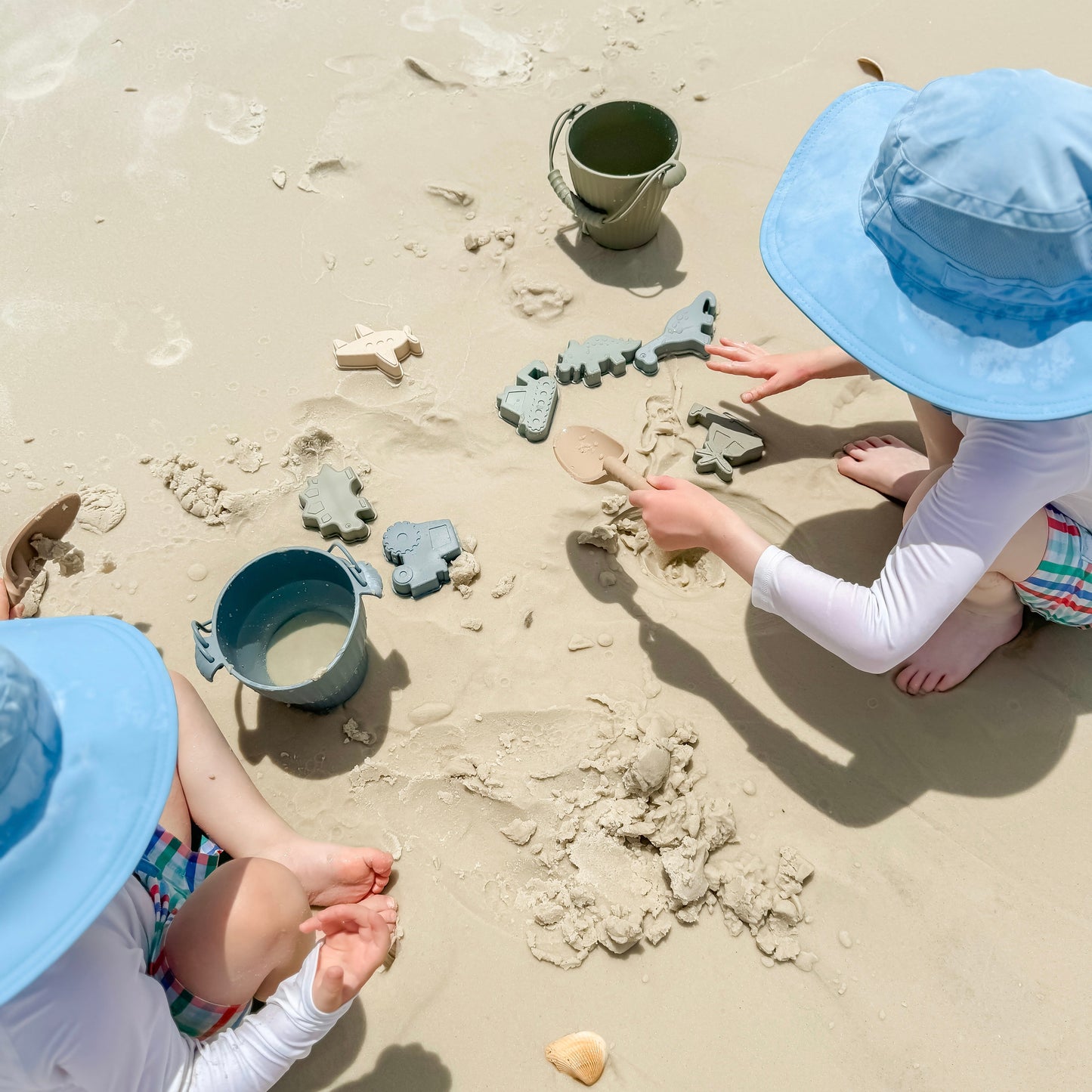 Dominic’s Dinos Silicone Beach Toy Set