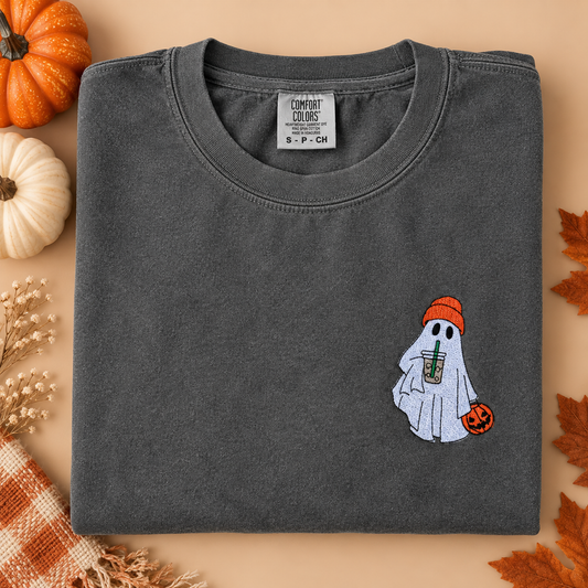 Besticktes Iced Coffee Ghost Comfort Colors T-Shirt für Erwachsene - weitere Farben