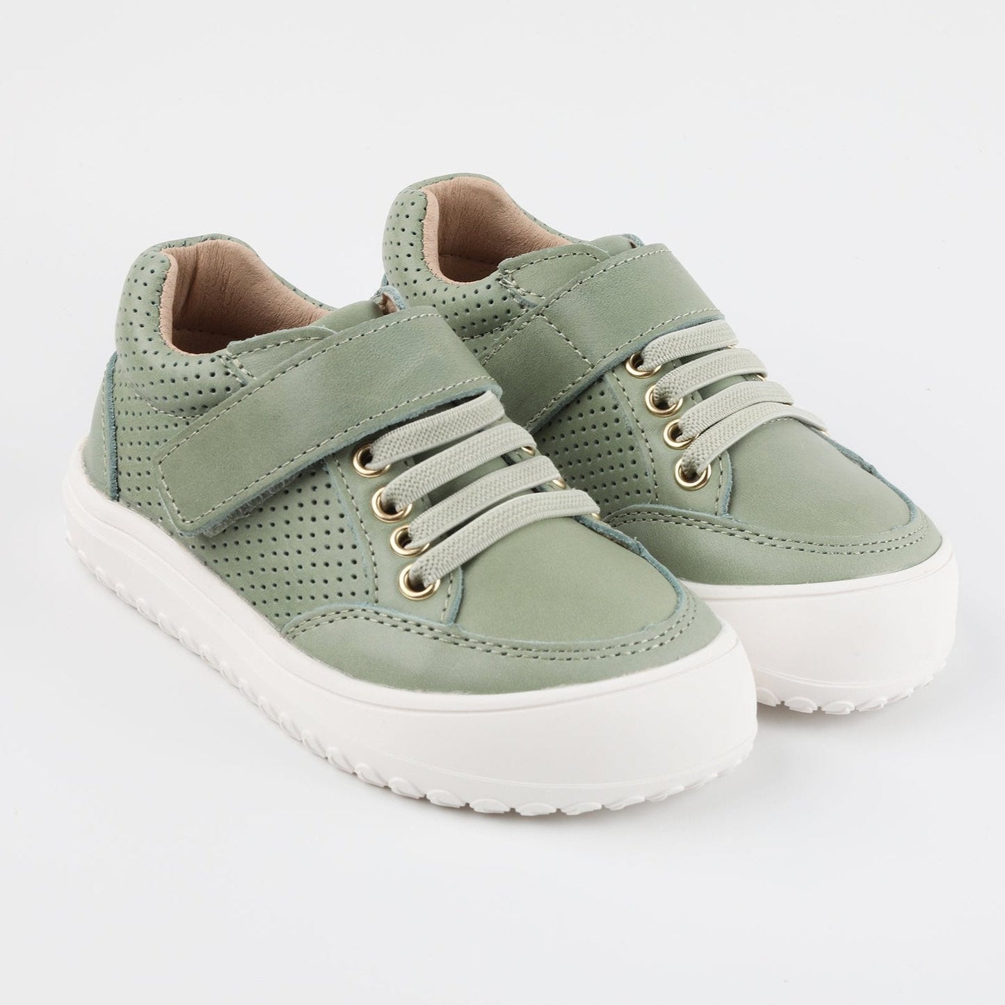 Play Perfect Avocado Low Top {Premium Leather}