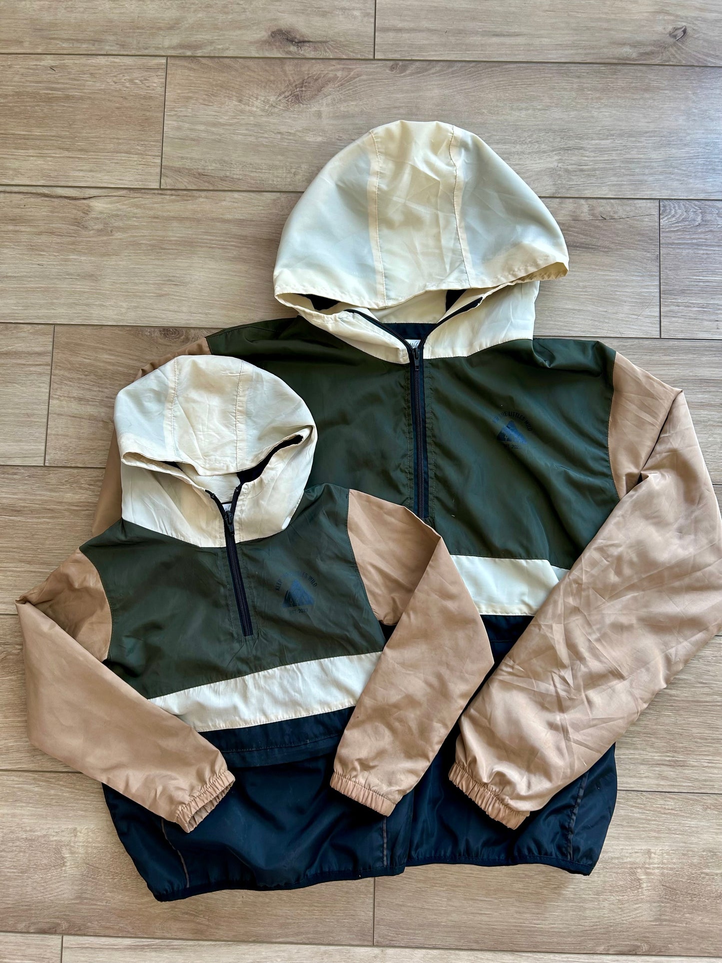 Match your mini Windbreaker - 2color options!