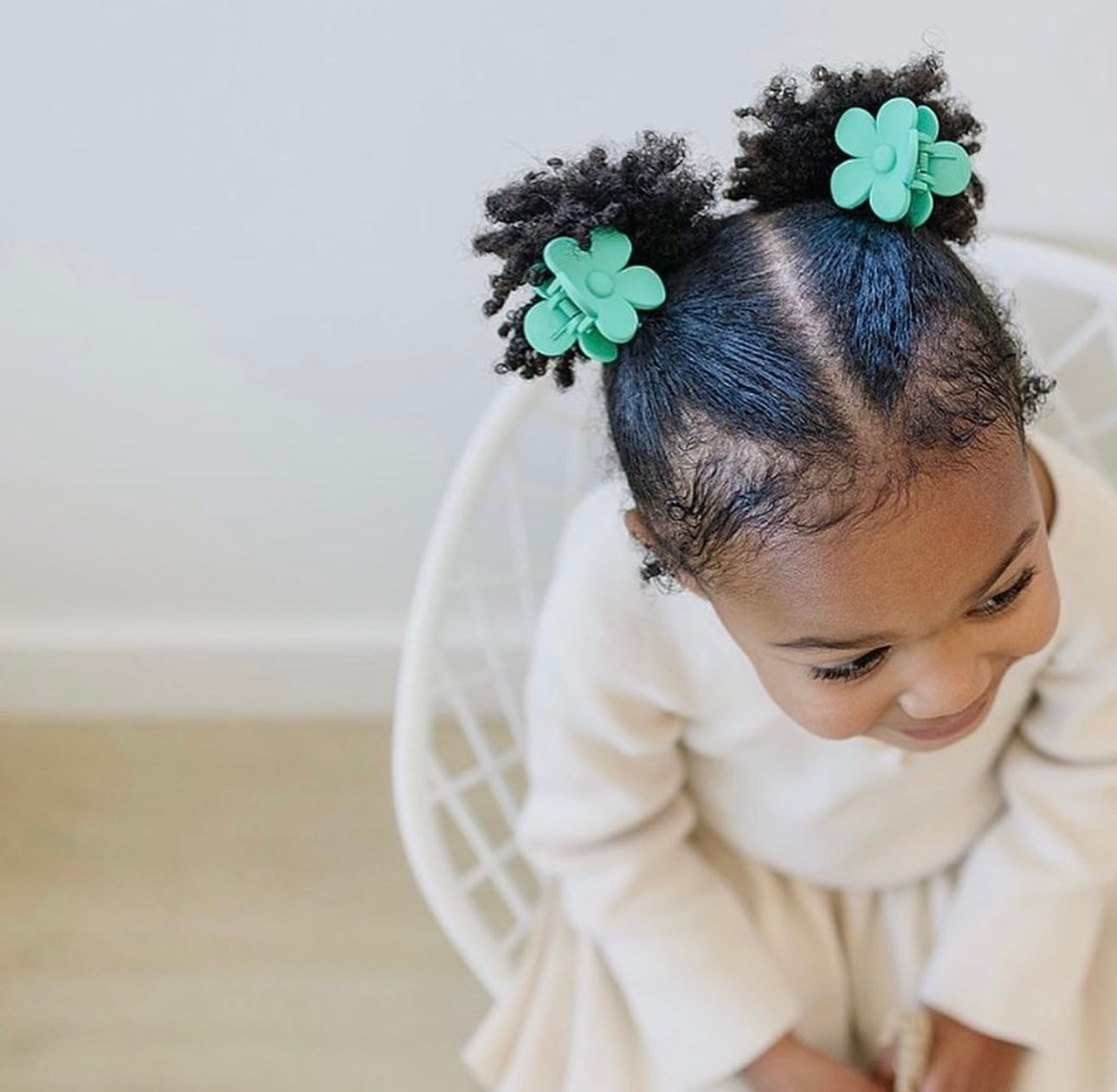 Mini Green Daisy Claw Clip Set