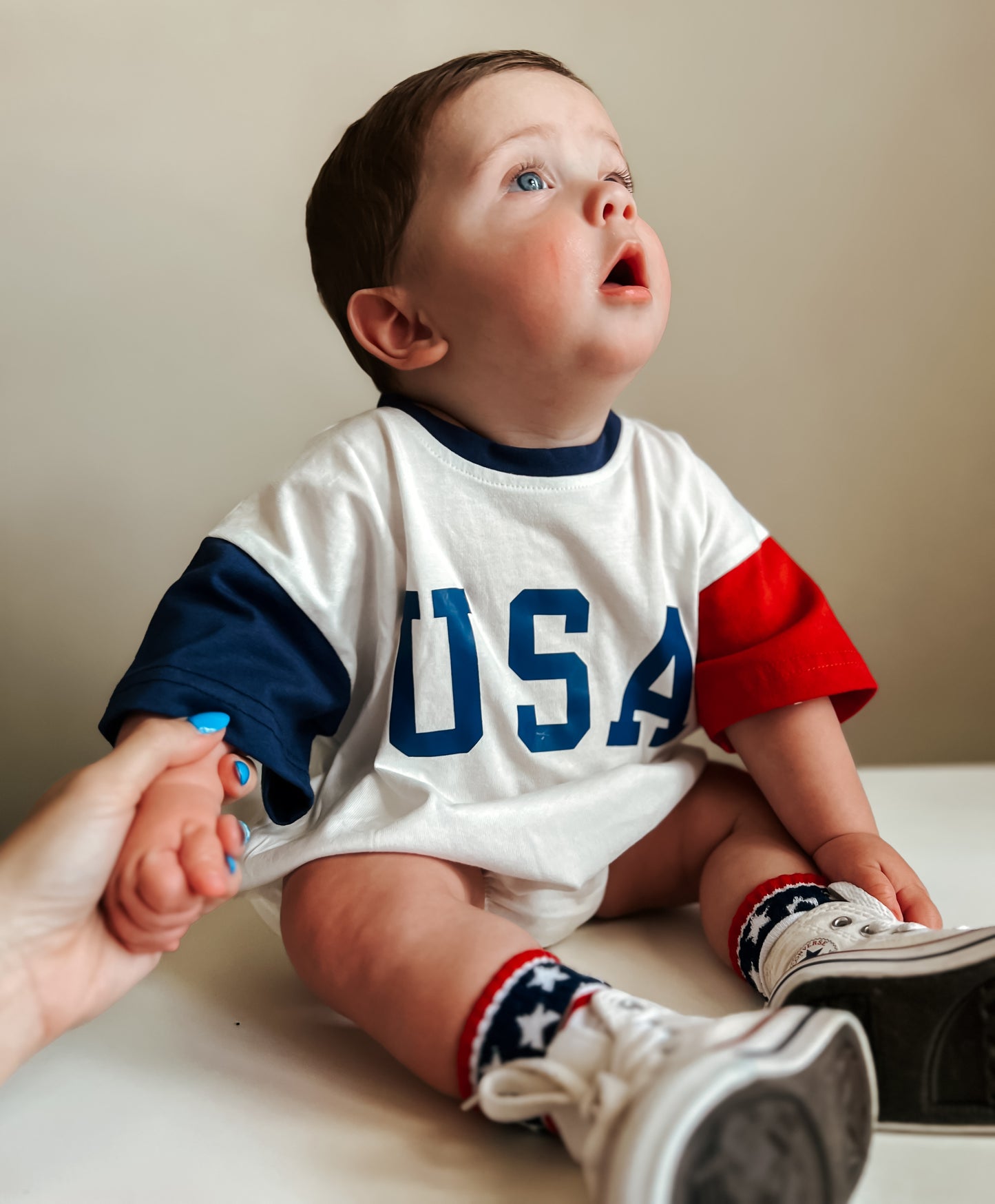 T-Shirt-Strampler mit USA-Farbblock