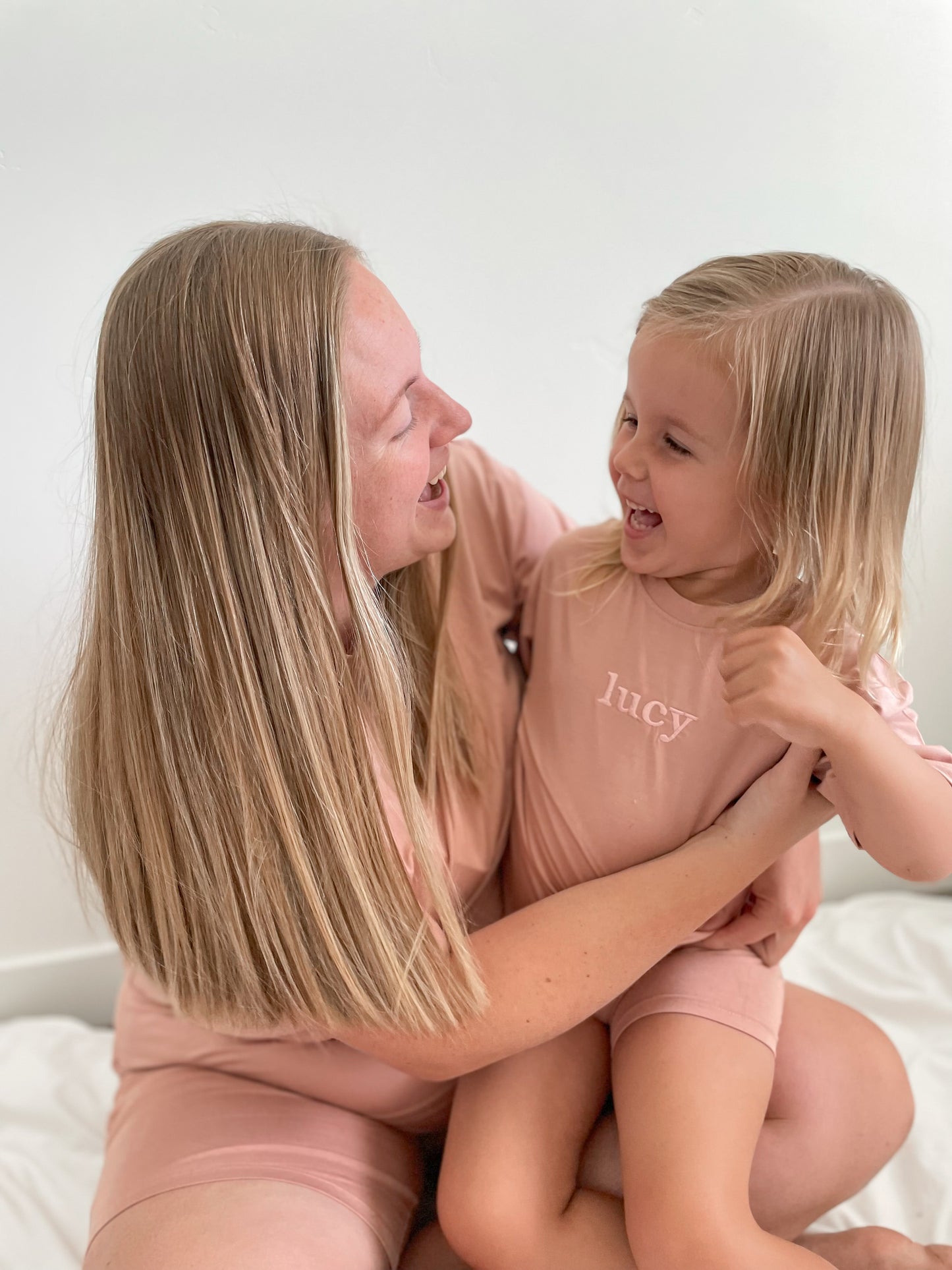 Bambus-T-Shirt und Radlerhose