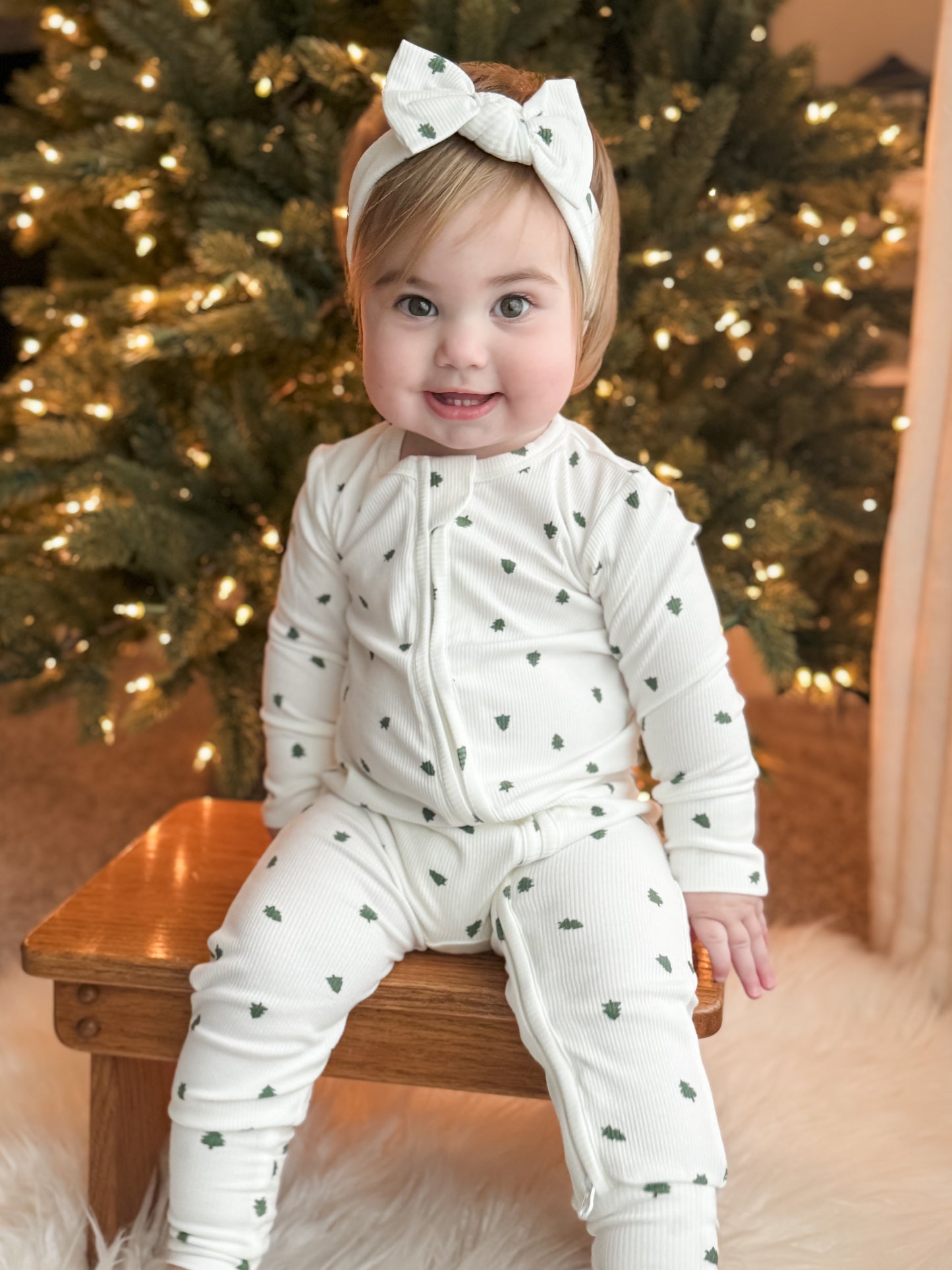 Tiny Trees – Gerippter Strampler aus Bambus mit Reißverschluss
