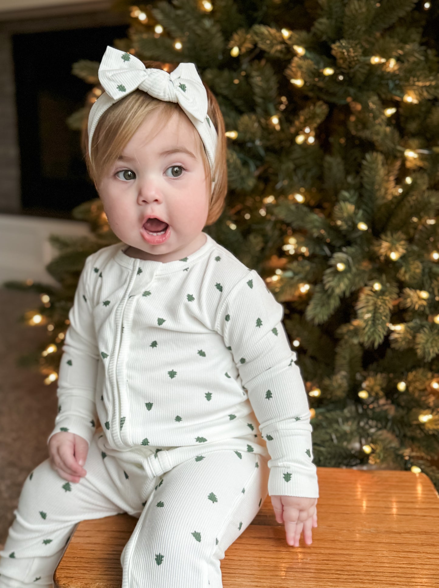 Tiny Trees – Gerippter Strampler aus Bambus mit Reißverschluss