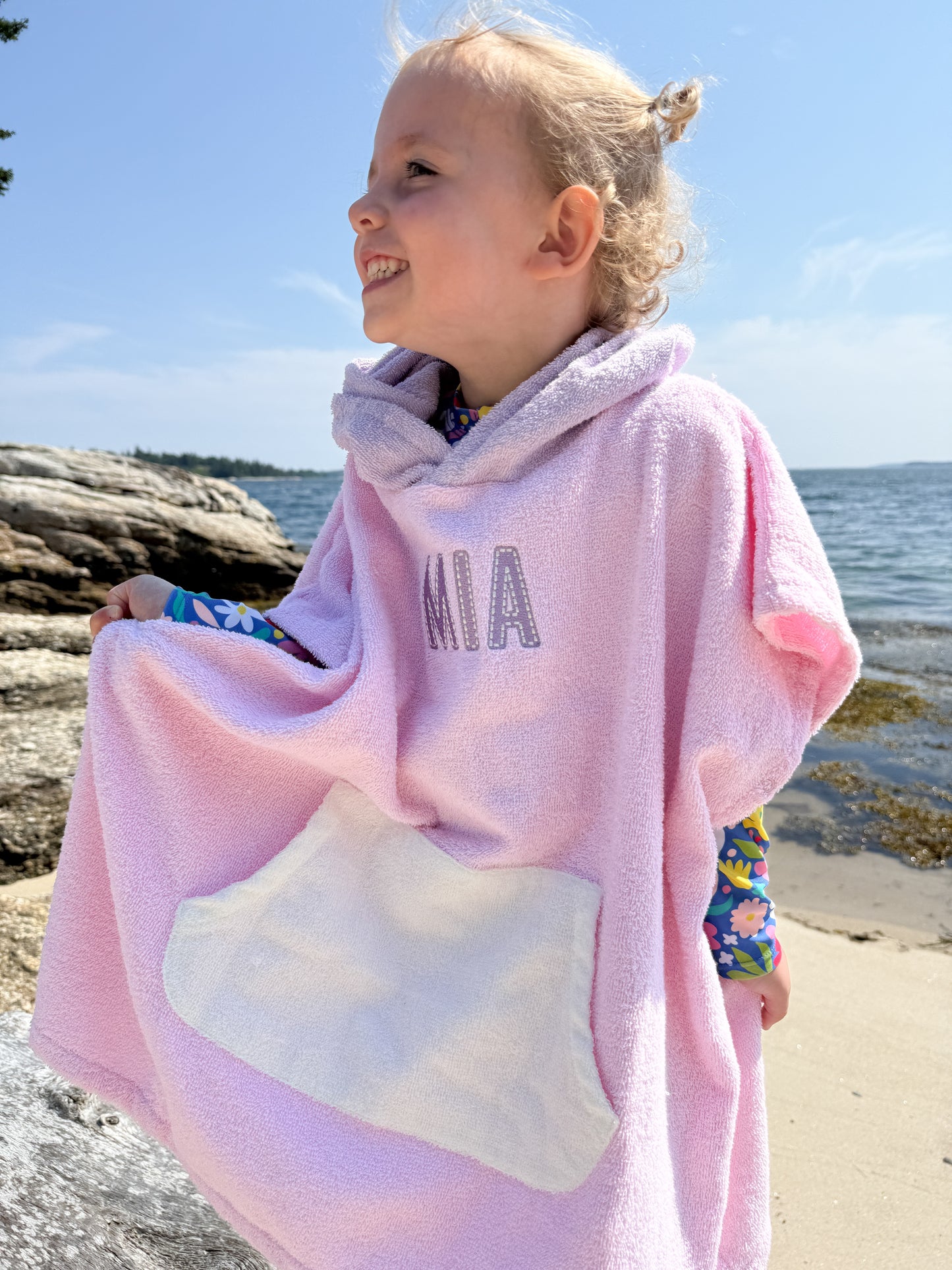 Strandponcho mit individueller Stickerei und Waffelmuster