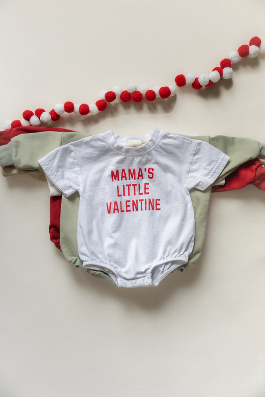 Mama's Little Valentine T-Shirt-Strampler aus Bio-Baumwolle - Weiß oder Grau