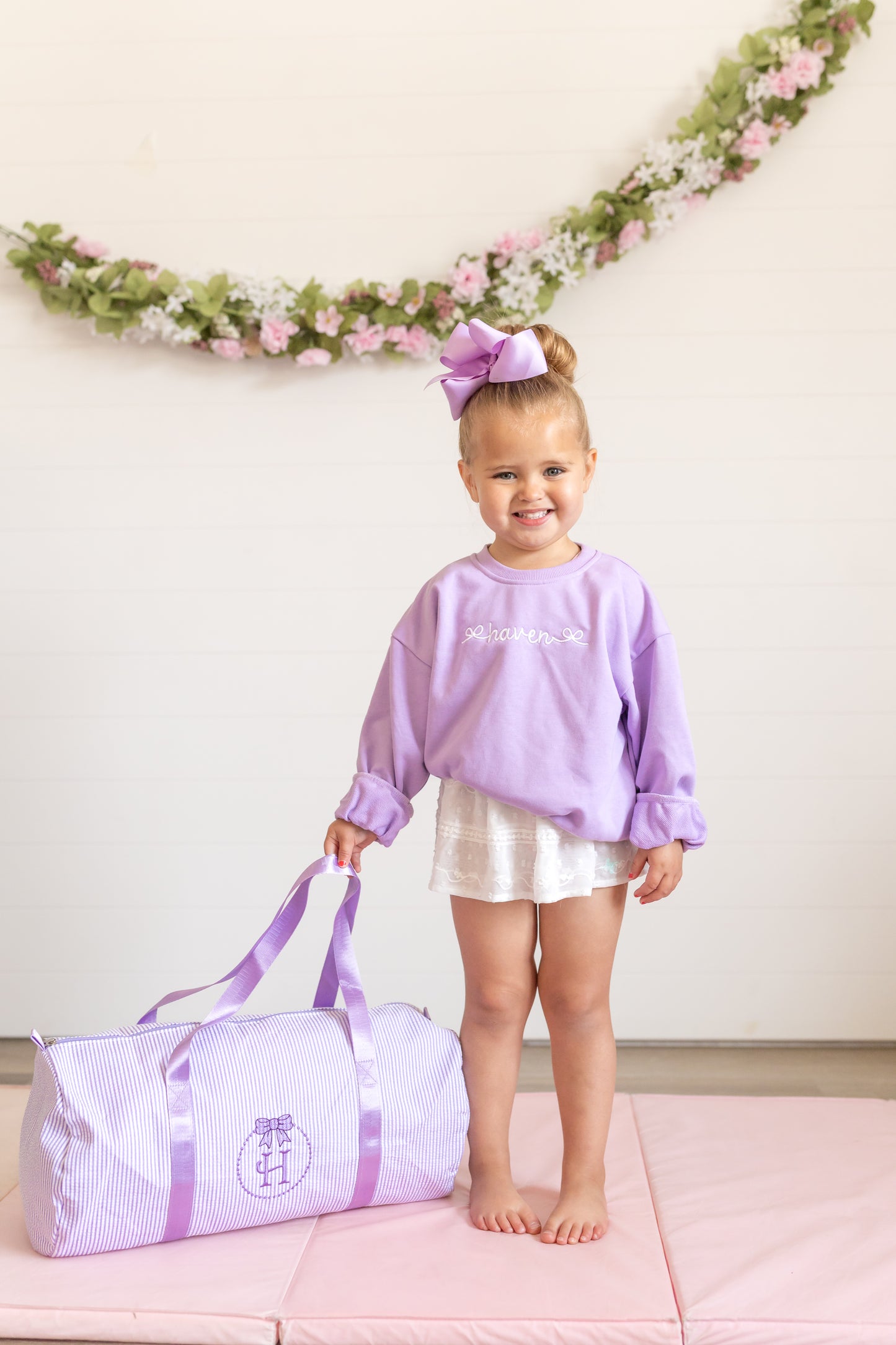 Sweatshirt-Strampler mit individueller Stickerei - weitere Farben