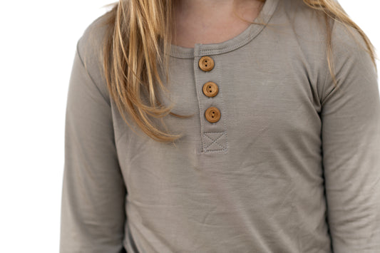 HENLEY LONG SLEEVE- Mushroom