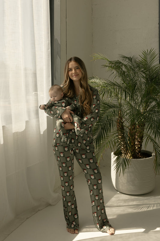 Long Sleeve Women's Bamboo Pajamas | Santa Checkerboard