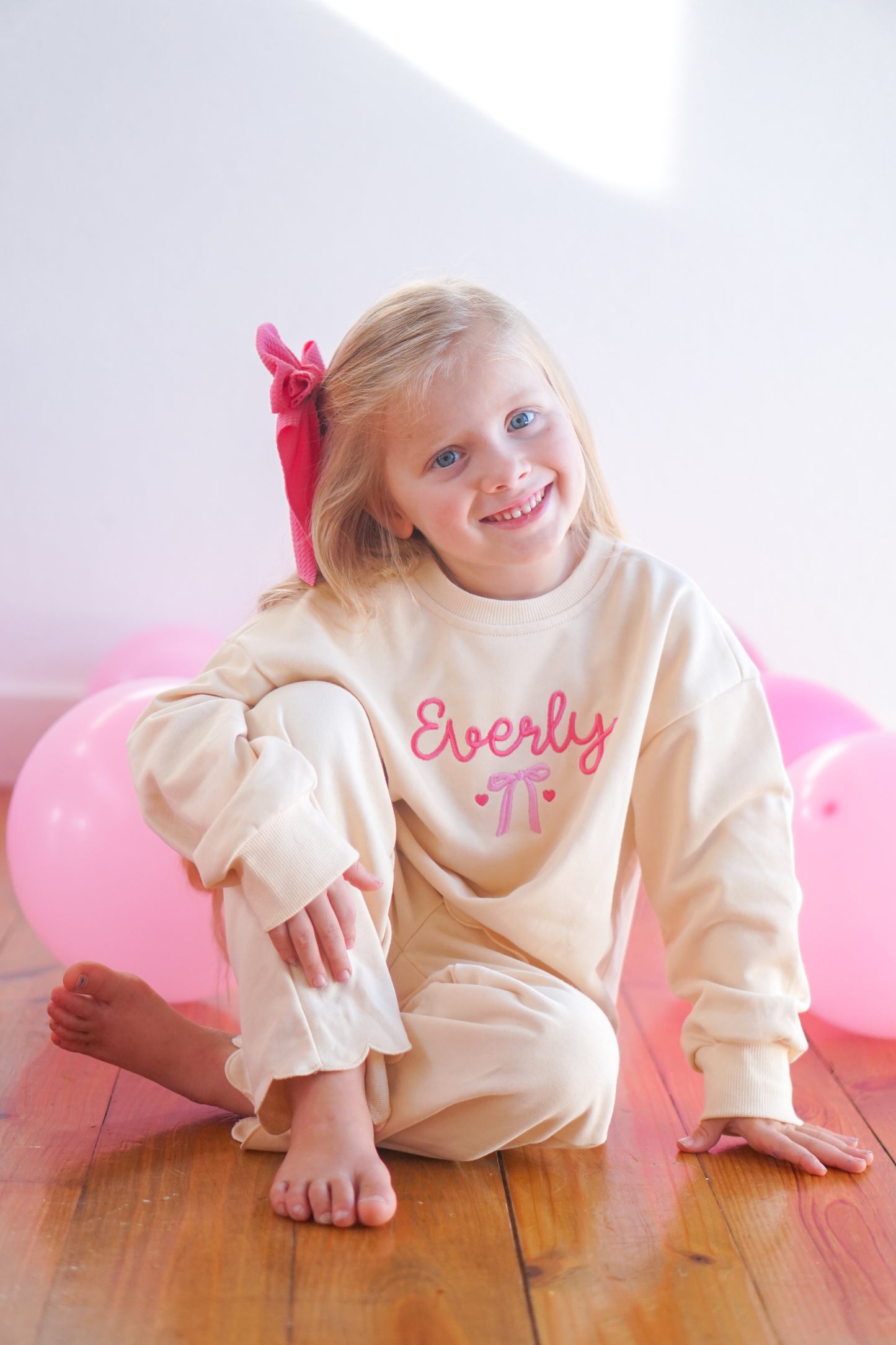 Custom Embroidered Valentine's Day Pink Bow & Hearts Scalloped Set - Cream