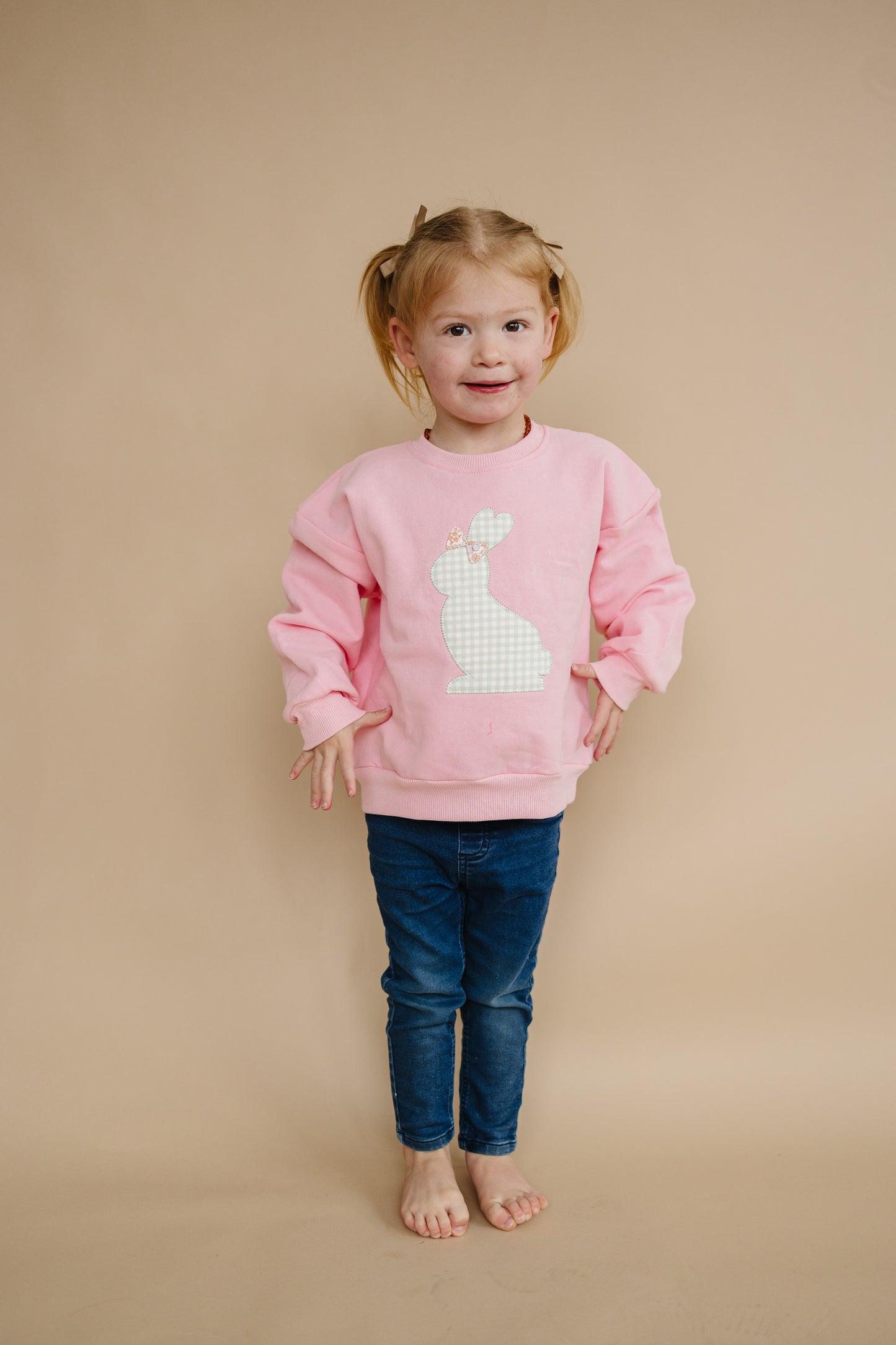 Applique Bunny Crewneck Sweatshirt