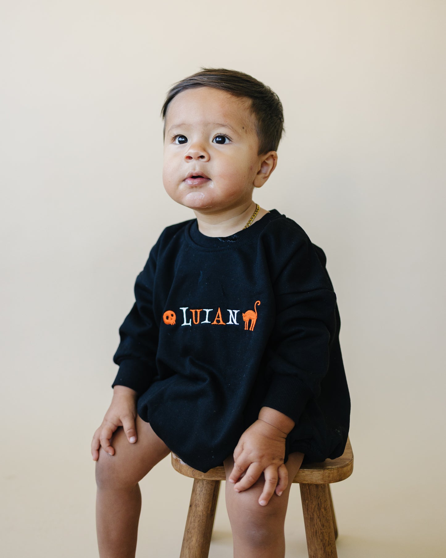 Benutzerdefinierter bestickter Halloween-Sweatshirt-Strampler