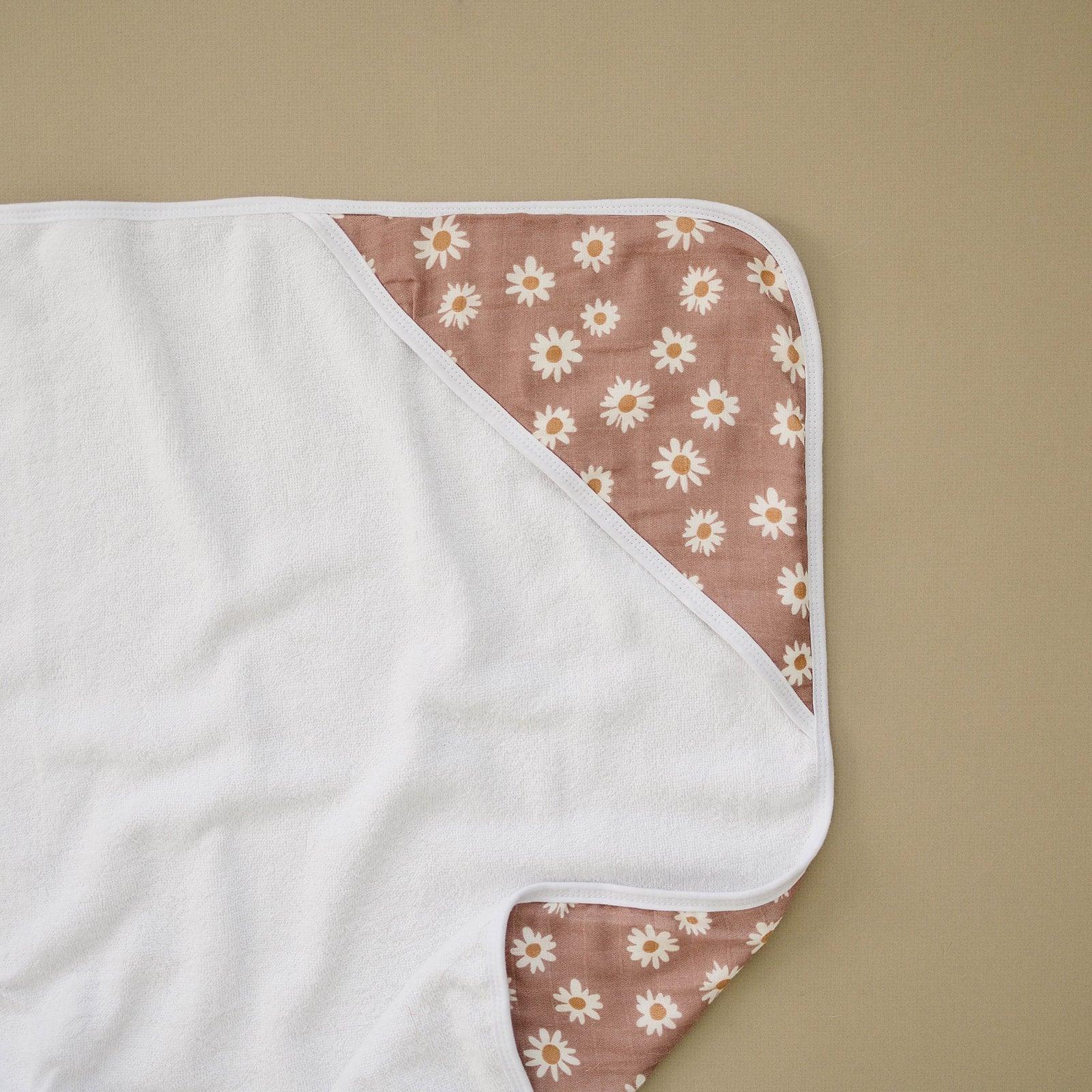 Daisy Dream Muslin Hooded Towel - Little Joy Co.