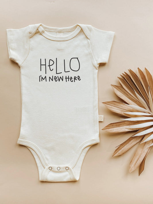 Hello I'm New Here - Organic Short Sleeve Baby Bodysuit