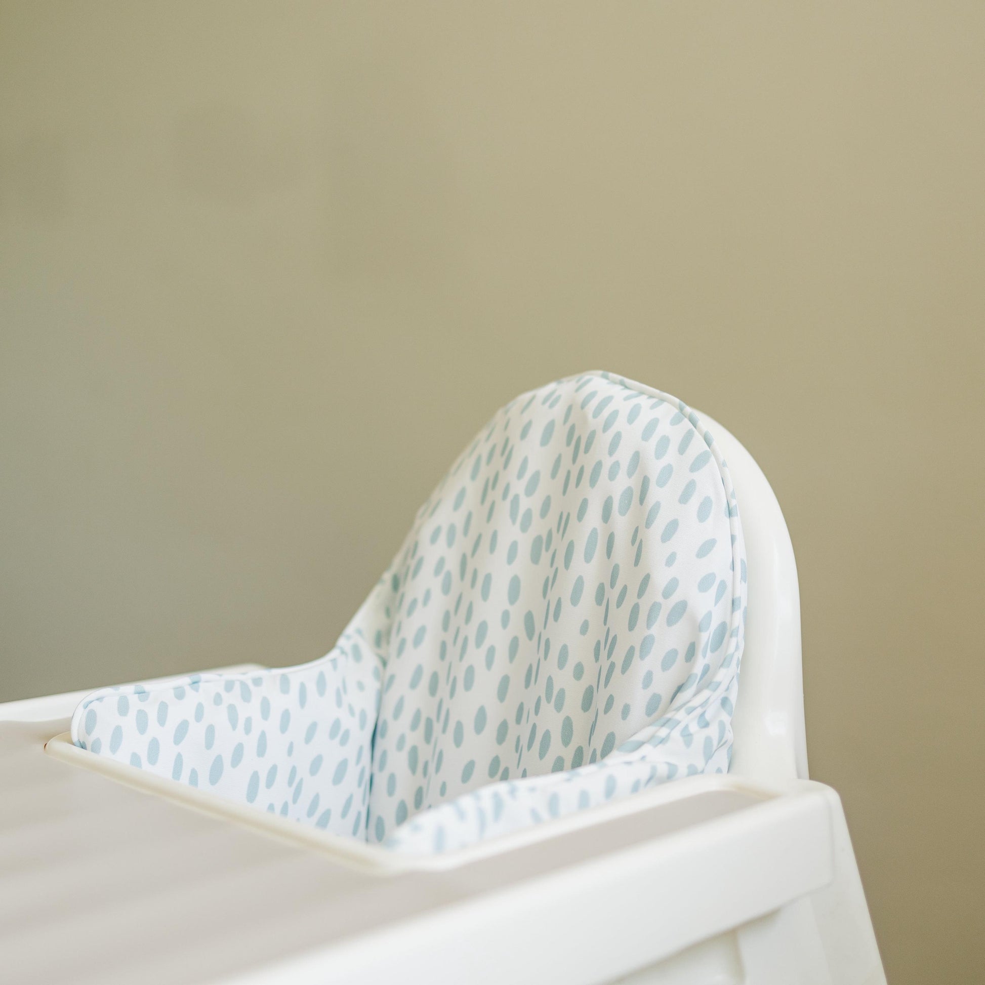 Light Blue Dots Cushion Cover